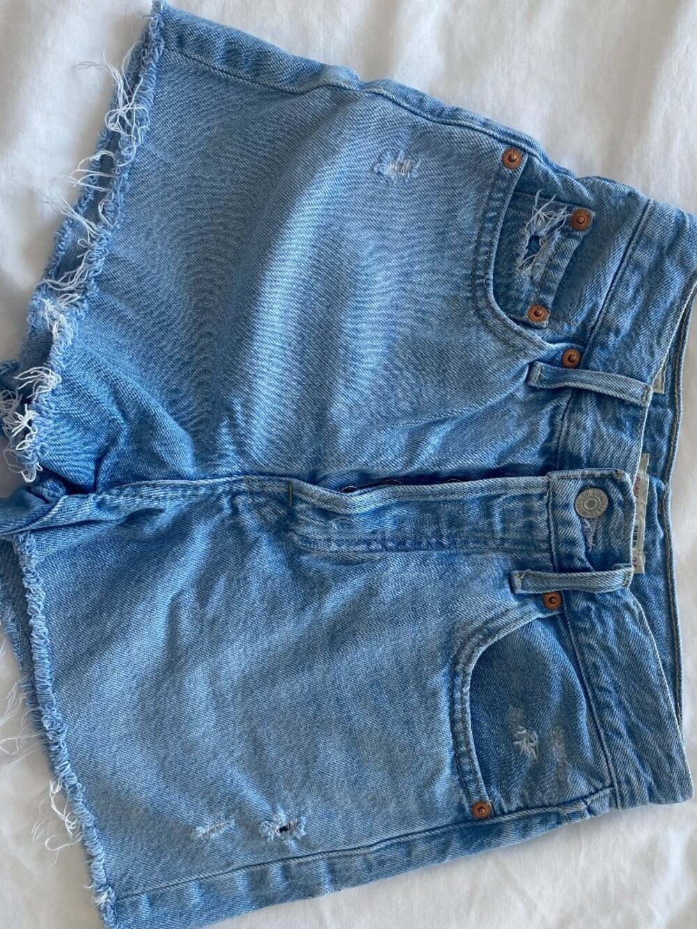 Levi's Ribcage Shorts Size 24